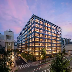 ***** Hotel Hilton Japan